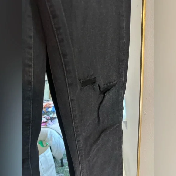 Paige Hoxton Ankle Jean - Picture 2 of 8